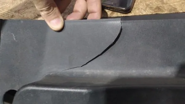 7P6819401B VAG Водосток лобового стекла, жабо