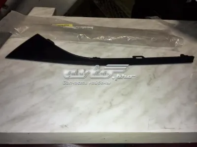 Молдинг решетки радиатора правый HYUNDAI 863542W000