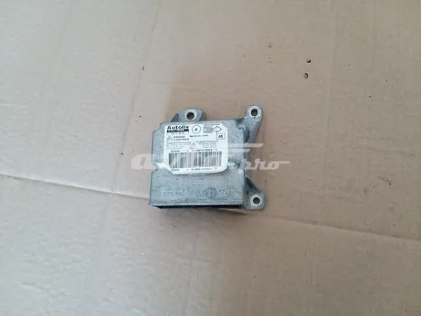 Правая прокладка ГБЦ 11044AA650 Subaru
