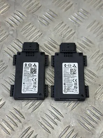  284N04278R Nissan/Infiniti