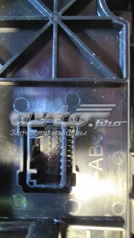 Блок управления кондиционером Toyota Camry VII