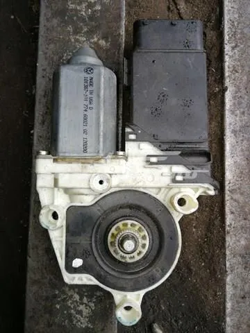 101387101 VAG