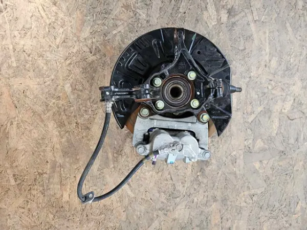 Цапфа передняя правая 28313AN00A Subaru