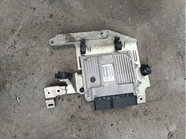 Блок управления двигателем Fiat Fiorino 225