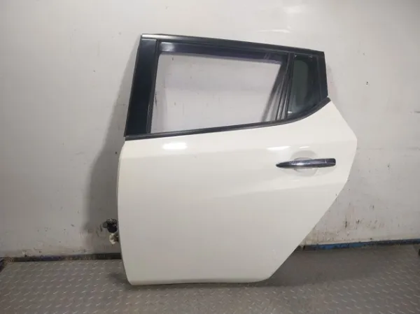Дверь задняя левая H21015SLMB Nissan/Infiniti