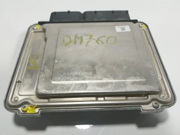 Блок управления двигателем 04E906025CE VAG
