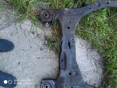 Подрамник передний 624102B560 Hyundai/Kia
