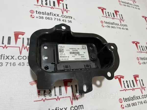  104847600C Tesla