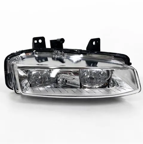 Фара противотуманная левая LR185738 Land Rover