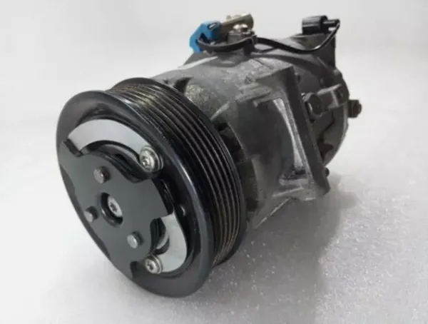 Компрессор кондиционера 1854414 General Motors