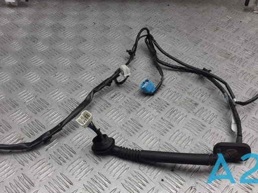 Жгут проводов задней двери 81822SG001 Subaru
