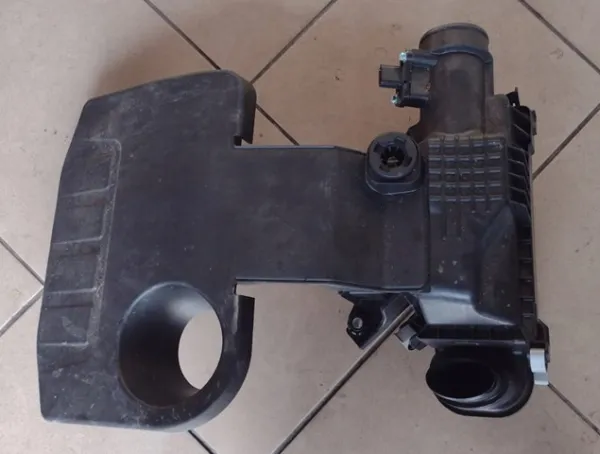 Корпус фильтра 165008735R Renault (RVI)