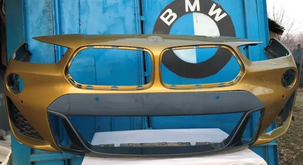 Передний бампер 51118090123 BMW