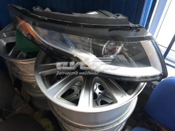 Правая фара LR072616 Land Rover