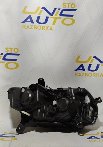 Левая фара 260608143R Renault (RVI)