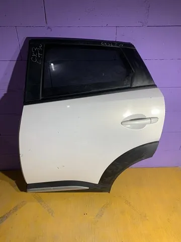 Дверь задняя левая DKY17302XC Mazda