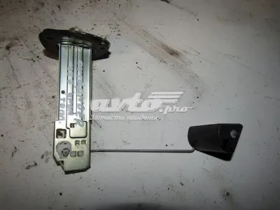 Датчик уровня топлива в баке MITSUBISHI 1718A051