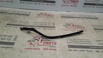 Накладка решетки радиатора правая MAZDA G46L50B41