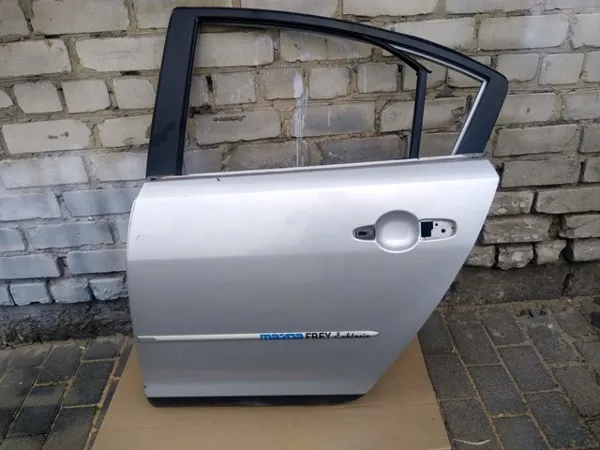 BNYV-72-02XD Mazda Дверь задняя правая