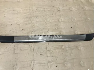 Накладка (молдинг) порога наружная передняя правая VAG 3T08534929B9