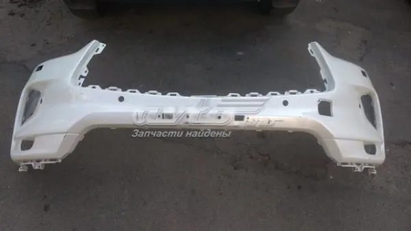 Передний бампер FBM225NB0J Nissan/Infiniti