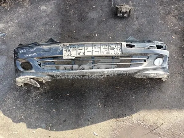 Передний бампер A2038853125 Mercedes
