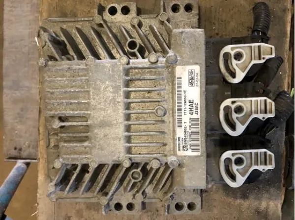  7T1112A650HE Ford
