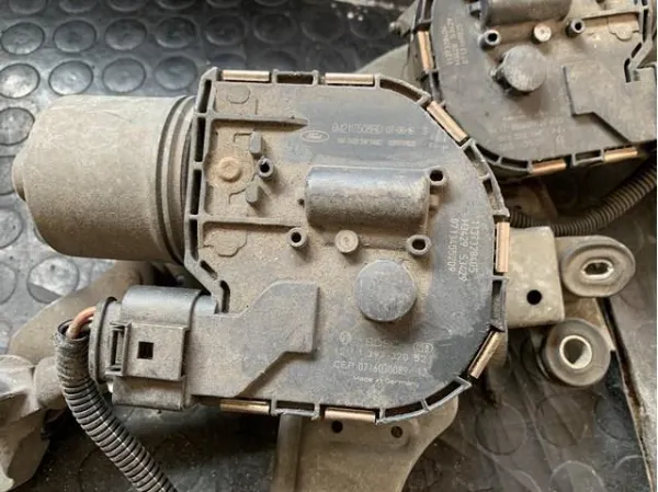  6M2117508BD Ford