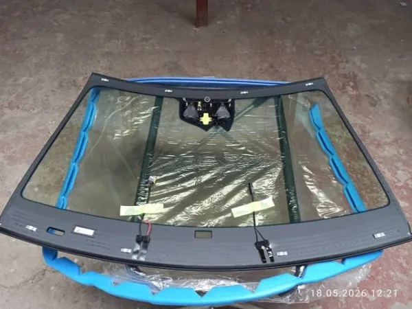 Лобовое стекло 2236706501 Mercedes