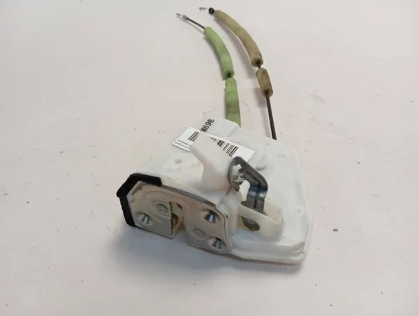 Замок передней правой двери KB7W58310 Mazda