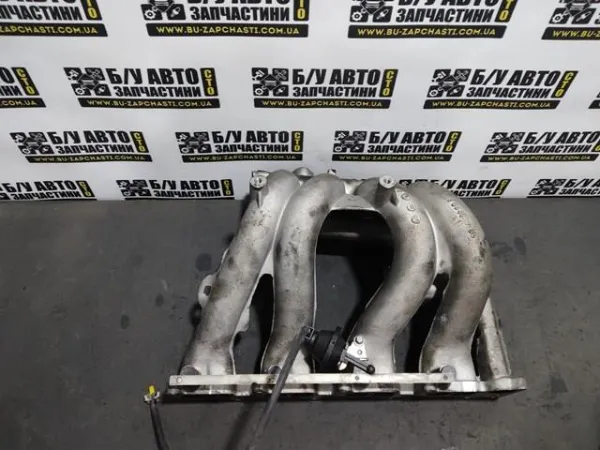 A6110901737 Mercedes Коллектор впускной