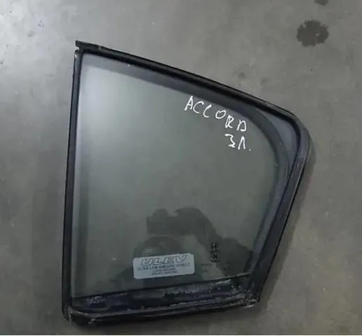 Стекло-форточка двери задней левой 73455TA5A00 Honda