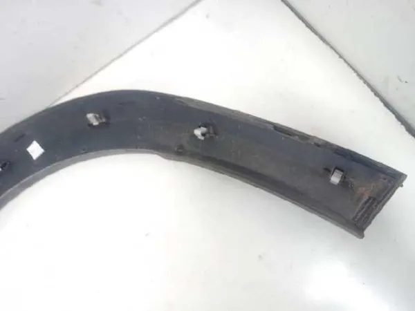 Расширитель (накладка) арки переднего крыла правый 98174915XT Peugeot/Citroen