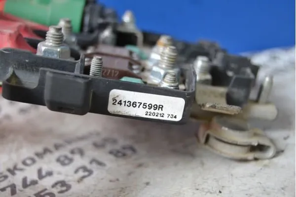  241367599R Renault (RVI)