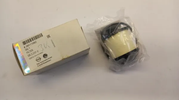Топливный фильтр 39111062 Opel
