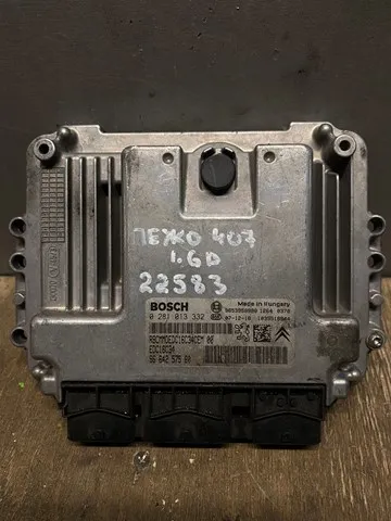 Блок управления двигателем 0281013332 Peugeot/Citroen