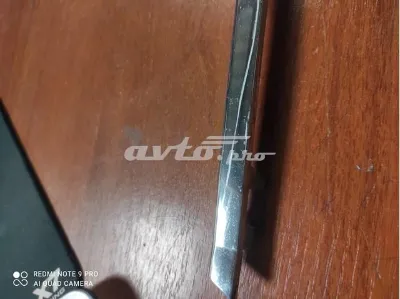 Молдинг решетки радиатора левый MERCEDES A1668881385