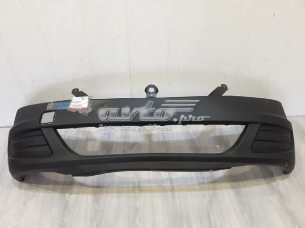 Передний бампер 620223580R Renault (RVI)