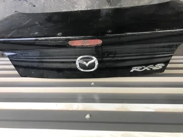 Крышка багажника Mazda RX-8 SE