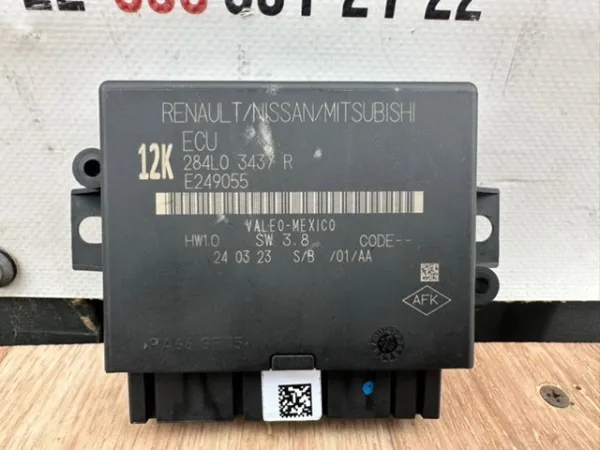 Модуль управления парктроником 284L03437R Nissan/Infiniti