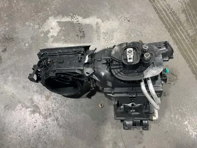 Корпус вентилятора печки (отопителя салона), в сборе VAG 3QF820007