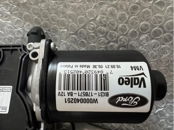 1821684 Ford Трапеция стеклоочистителя